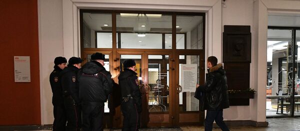 Обстановка у входа в Инженерный корпус Третьяковской галереи - Sputnik Беларусь