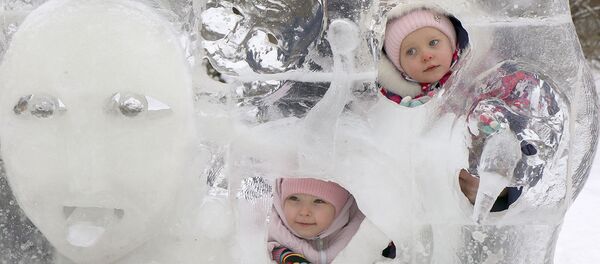 Фестиваль-конкурс ледовых и снежных скульптур в Ботаническом саду Фестиваль-конкурс ледовых и снежных скульптур в Ботаническом саду - Sputnik Беларусь