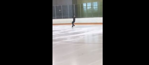 Японская фигуристка Рика Кихири исполнила на тренировке четверной тулуп, видео - Sputnik Беларусь