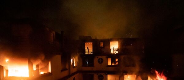 Пожар в жилом доме Парижа - Sputnik Беларусь