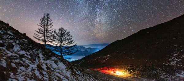 Млечный путь в долине реки Анга, которая впадает в озеро Байкал - Sputnik Беларусь