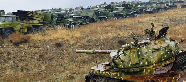 Площадка хранения боевой техники советского производства близ Кабула Площадка хранения боевой техники советского производства близ Кабула - Sputnik Беларусь