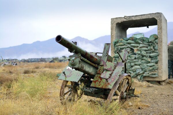 Залежи изумрудов и кладбище советских танков: жизнь Панджшерского ущелья - Sputnik Беларусь