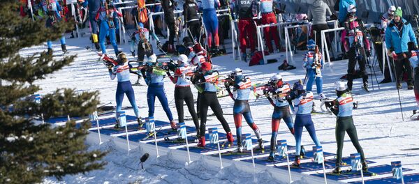 Тренировка биатлонистов в канадском Кэнморе Тренировка биатлонистов в канадском Кэнморе - Sputnik Беларусь