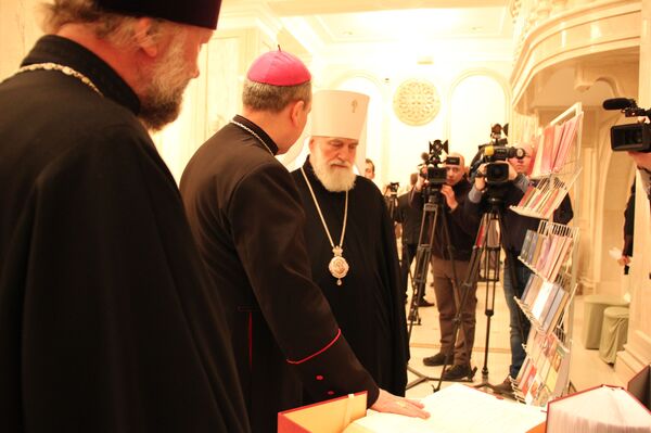 Митрополит Павел рассказал о книге о Патриархе Кирилле - Sputnik Беларусь