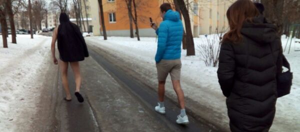 Могилевчанин в одних трусах пошел в магазин - Sputnik Беларусь