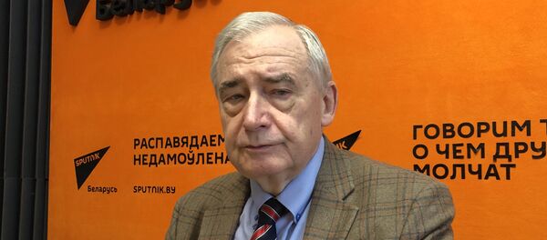 Далгаполаў: Мінск чакае нашэсце буяных спартыўных журналістаў Далгаполаў: Мінск чакае нашэсце буяных спартыўных журналістаў - Sputnik Беларусь