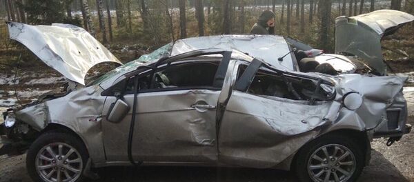 Попавшее в ДТП авто - Sputnik Беларусь