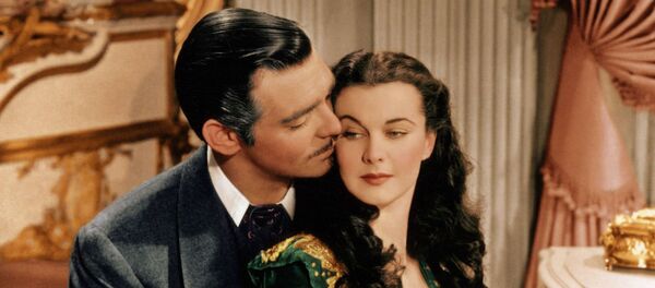 Кларк Гейбл и Вивьен Ли в фильме Унесенные ветром - Sputnik Беларусь