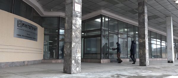 Стена обрушилась в одном из недостроенных зданий на территории завода Интеграл - Sputnik Беларусь