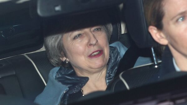 Премьер-министр Великобритании Тереза Мэй подъезжает к зданию парламента в Лондоне - Sputnik Беларусь