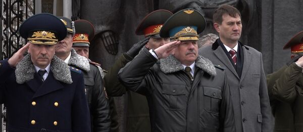 Відэафакт: памяць воінаў-афганцаў ушанавалі ў Мінску Відэафакт: памяць воінаў-афганцаў ушанавалі ў Мінску - Sputnik Беларусь