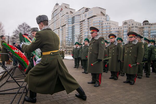 На Острове слез состоялась ежегодная акция в память о воинах-интернационалистах - Sputnik Беларусь