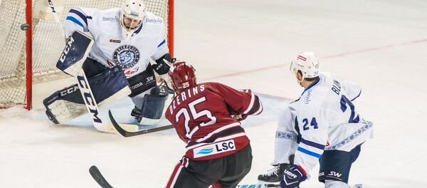 Матч между рижанами и минчанами - Sputnik Беларусь