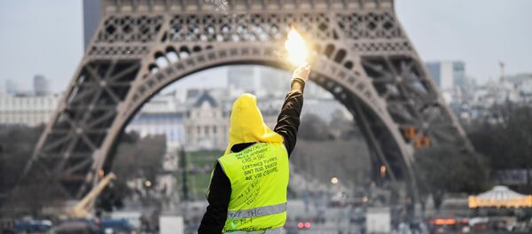 Акция протеста желтых жилетов во Франции - Sputnik Беларусь