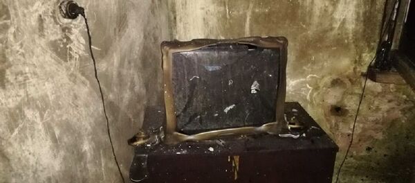 Мужчина едва не сгорел из-за курения в постели - Sputnik Беларусь