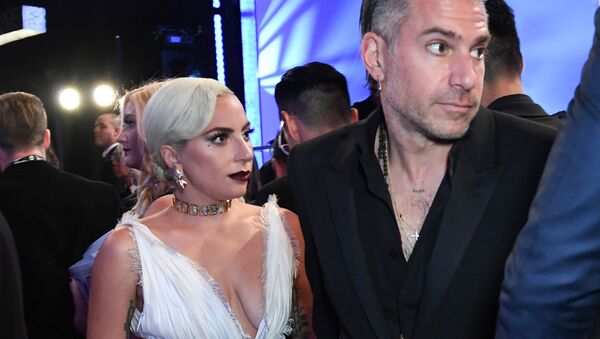 Певица Леди Гага и ее бывший жених Кристиан Карино - Sputnik Беларусь