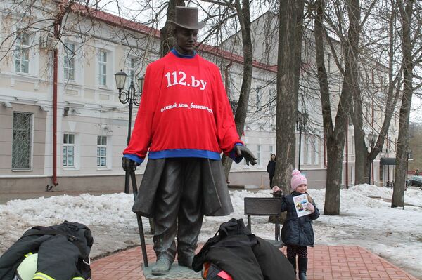 Самый высокий витеблянин: Иногда люди некрасиво реагируют на рост - Sputnik Беларусь