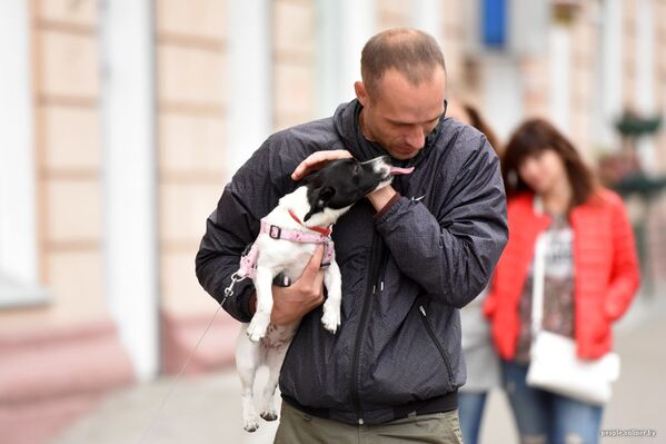 Мужчина с собакой - Sputnik Беларусь