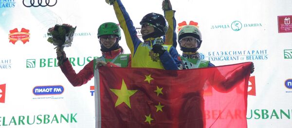 Трое китаянок заняли подиум на этапе Кубка мира по фристайлу  - Sputnik Беларусь