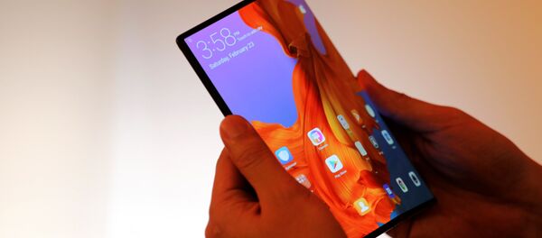 Новый складной смартфон Новый складной смартфон - Sputnik Беларусь