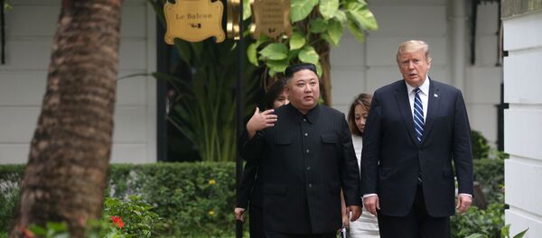 Лидер Северной Кореи Ким Чен Ын и президент США Дональд Трамп - Sputnik Беларусь