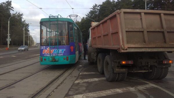 Авария с участием трамвая в Минске - Sputnik Беларусь