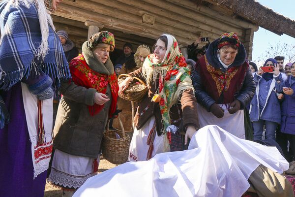 Масленіца ў Строчыцах - Sputnik Беларусь