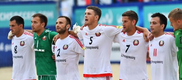 Пляжны футбол: беларускія гульцы Ігар Брыштэль, Валерый Макарэвіч, Вадзім Бокач Пляжны футбол: беларускія гульцы Ігар Брыштэль, Валерый Макарэвіч, Вадзім Бокач - Sputnik Беларусь