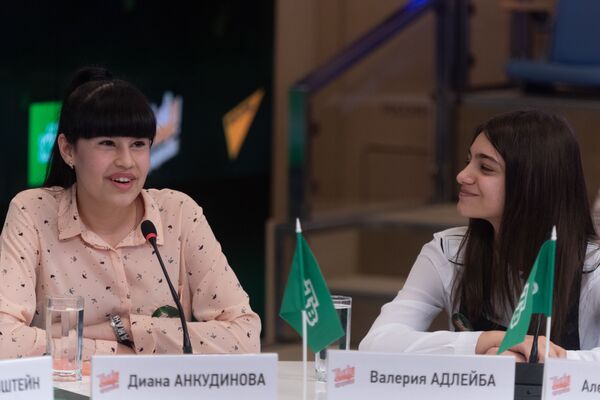 Финалистки второго сезона Ты супер! Диана Анкудинова и Валерия Адлейба - Sputnik Беларусь