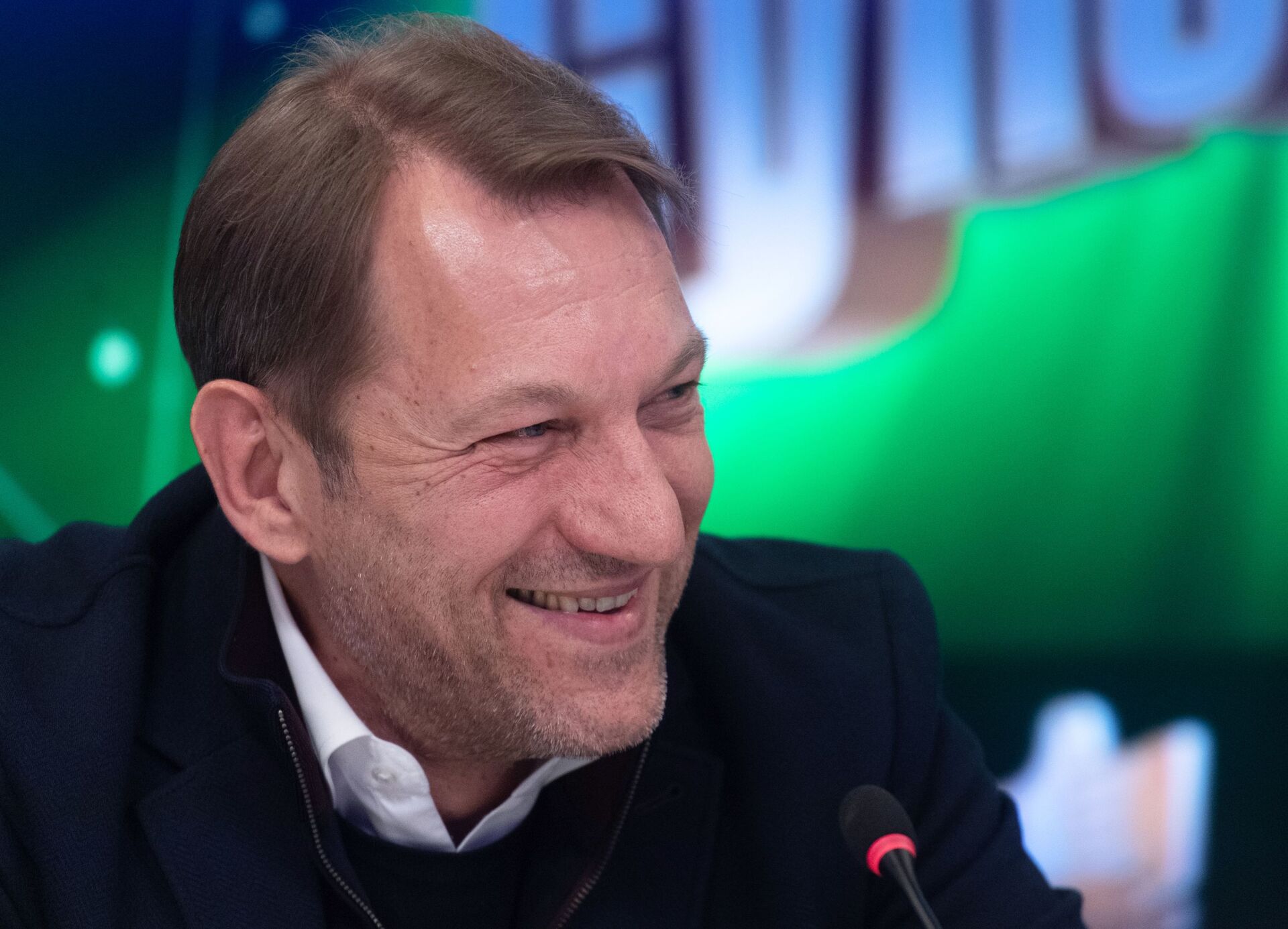 Заместитель главного редактора МИА Россия сегодня Андрей Благодыренко Заместитель главного редактора МИА Россия сегодня Андрей Благодыренко - Sputnik Беларусь, 1920, 27.06.2025