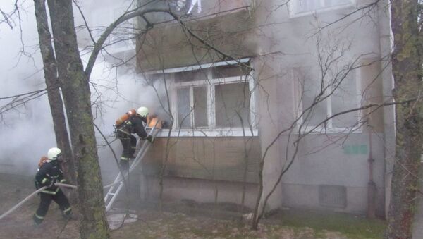 В Гродно на пожаре спасены четыре человека, еще семеро эвакуированы - Sputnik Беларусь