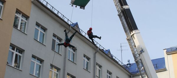 Оригинальный способ поздравления от витебских спасателей - Sputnik Беларусь