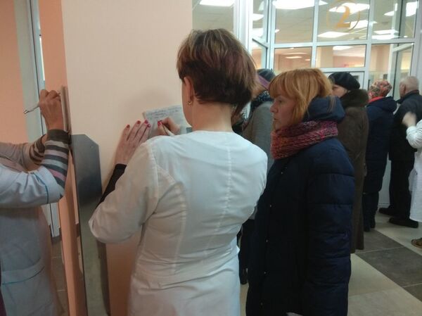 В ручном режиме, или Как начала работу новая витебская поликлиника В ручном режиме, или Как начала работу новая витебская поликлиника - Sputnik Беларусь