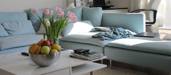 Гостям всячески стараются создавать комфортные условия: сувениры, сладости, парам на праздники - шампанское - Sputnik Беларусь