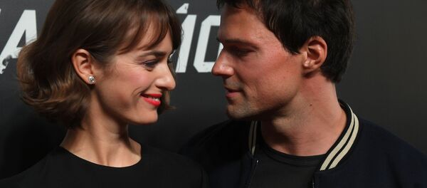  Актриса, режиссер Ольга Зуева и актер Данила Козловский на премьере фильма На районе в кинотеатре Москва - Sputnik Беларусь