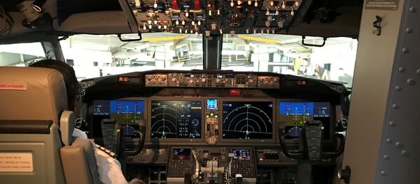 Кабина самолета Boeing 737 Max 8 - Sputnik Беларусь