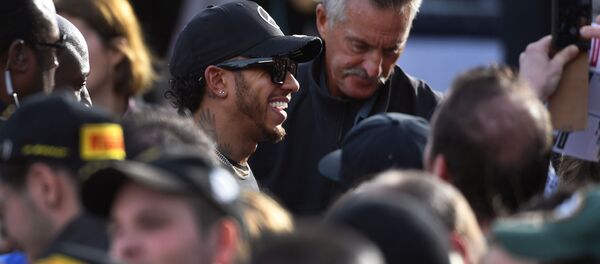 Льюис Хэмилтон на церемонии открытия сезона-2019 - Sputnik Беларусь