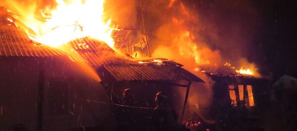 Частный дом горел в Минске - Sputnik Беларусь