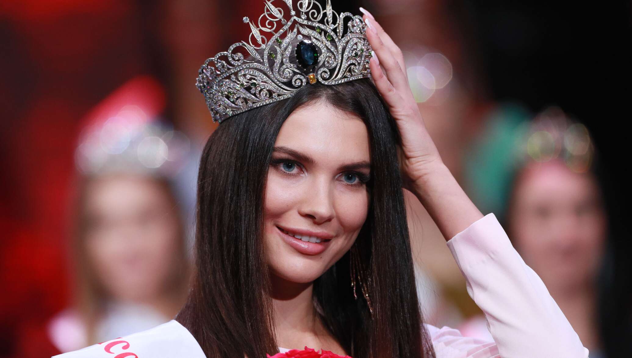 Конкурс фото россия. Мисс Москва 2018 победительница. Мисс Москва 2000.