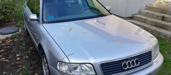 Незаконно ввезенный в Беларусь автомобиль - Sputnik Беларусь