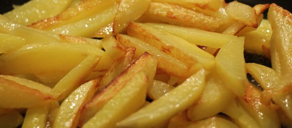 Смажаная бульба, архіўнае фота Смажаная бульба, архіўнае фота - Sputnik Беларусь