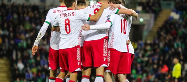 Игроки сборной Беларуси по футболу - Sputnik Беларусь