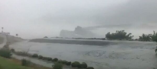 Сильный шторм смыл бетонный мост в Новой Зеландии - Sputnik Беларусь