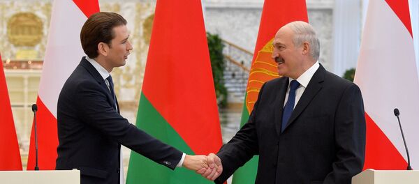 Президент Беларуси Александр Лукашенко на встрече с федеральным канцлером Австрийской Республики Себастьяном Курцем - Sputnik Беларусь