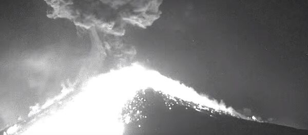 Самый опасный вулкан снова проснулся в Мексике - Sputnik Беларусь