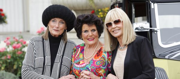 Британская актриса Таня Мале (слева) - Sputnik Беларусь