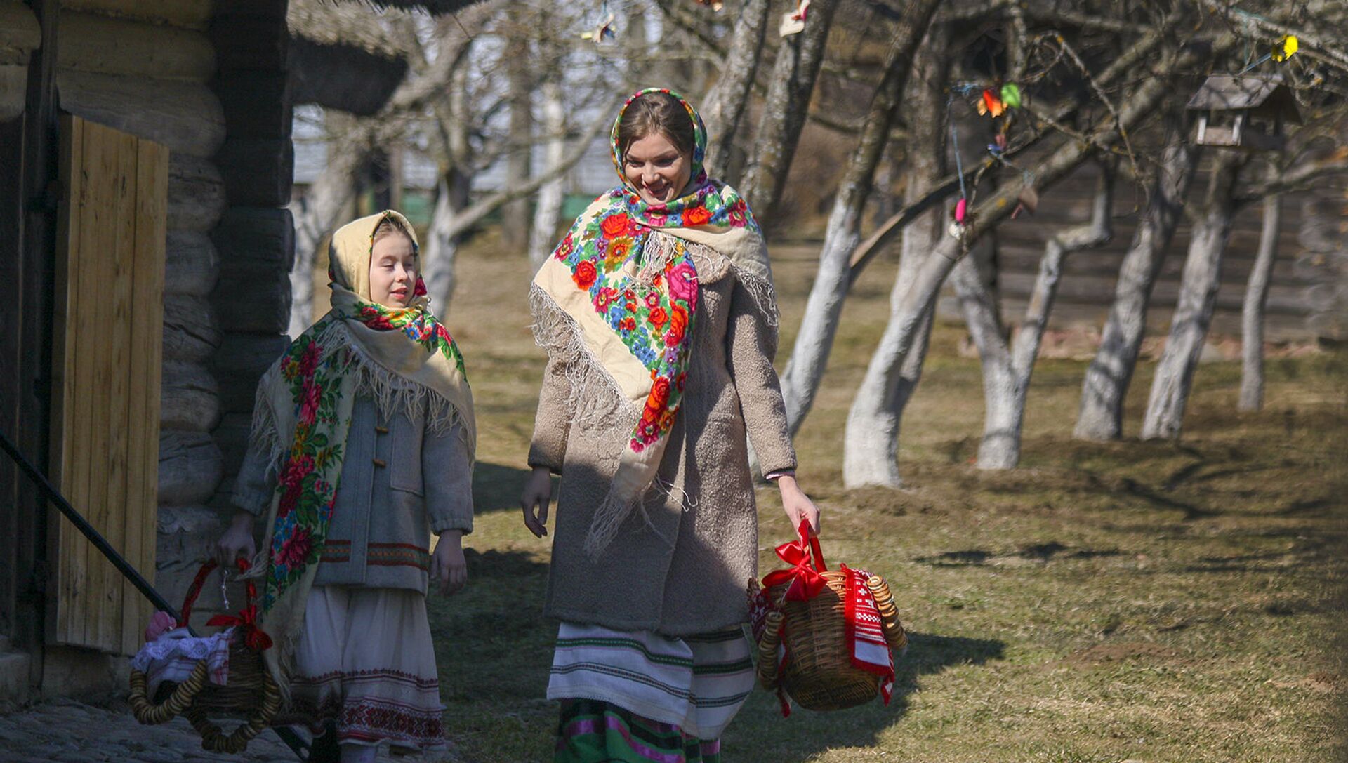 Семнаццатай вясной. Гуканне вясны в Беларуси. Гуканне вясны фото. Белоруссия 18 века традиция Гуканне весны. Гуканне вясны на стрэхах фото.