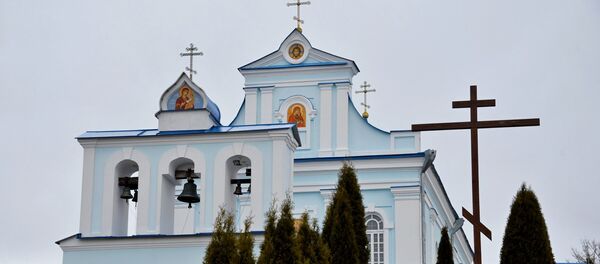 Вось Бог, а вось цяжкі рок: святар слухае метал і піша рэп-казкі Вось Бог, а вось цяжкі рок: святар слухае метал і піша рэп-казкі - Sputnik Беларусь