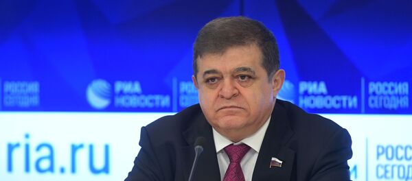 Первый зампред комитета по международным делам Совета Федерации сенатор Владимир Джабаров - Sputnik Беларусь